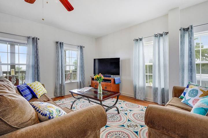 Vacation house for 7 people, with balcony and yard in Mississippi