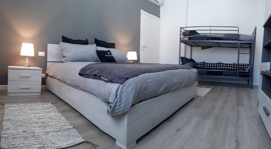 Loft per 4 persone, con balcone e vista oceano in Genoa