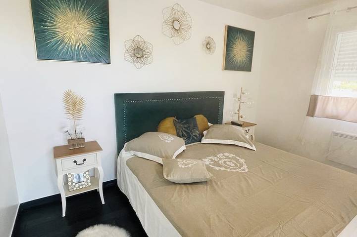 Location de vacances pour 8 personnes, avec jardin à Bagnols-sur-Cèze - 2