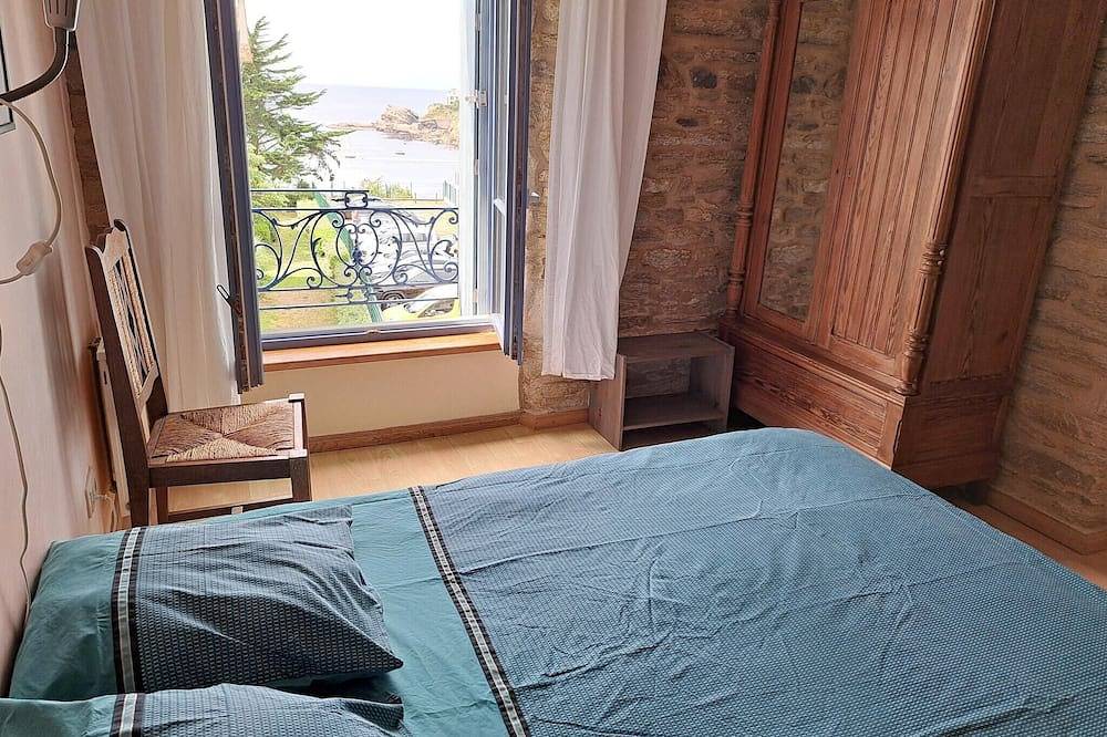 Appartement entier, Ancienne Gendarmerie avec vue sur la mer in Le Pouldu, Clohars-Carnoët