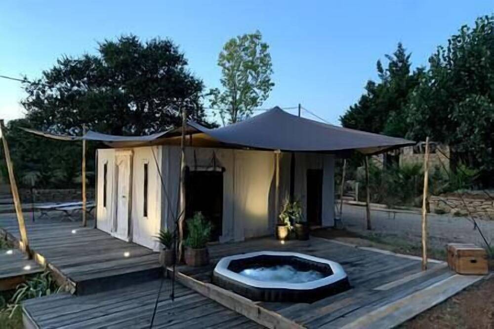 Romantic Eco-Lodge \"Spirit Of Bali\" - Verdon Gorges, France, Lodge Spirit Of Bali in AOC Saint-Julien, Región Brignoles