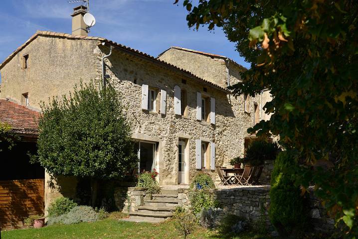 Gîte pour 8 personnes, avec piscine ainsi que jardin et terrasse, animaux acceptés dans la Drôme - 2
