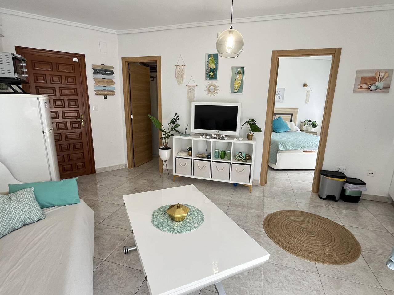 Entire holiday apartment, Flat El Retiro 4 people with swimming pool. in Las Marinas, Dénia