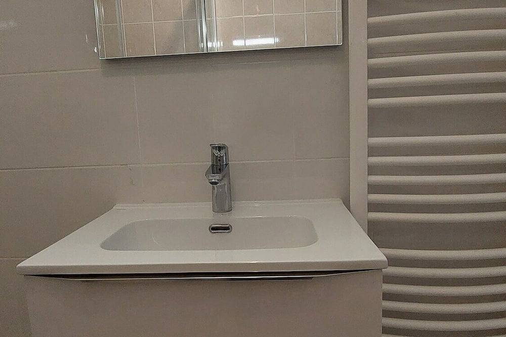 Geheel appartement, Licht, rustig appartement, volledig gerenoveerd, op 5 minuten van het meer, in Annecy-le-Vieux, Annecy (commune)