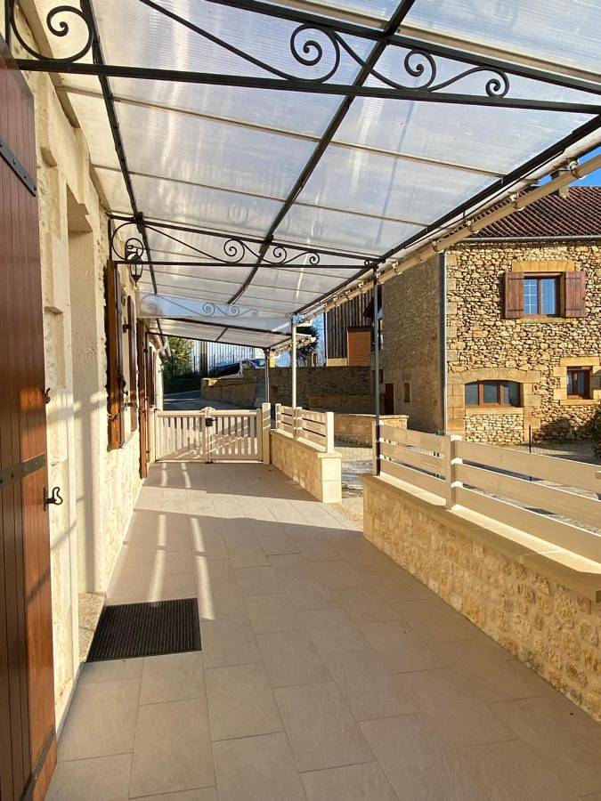 Location de vacances pour 6 personnes, avec terrasse et jardin à Saint-Pardoux-et-Vielvic - 4