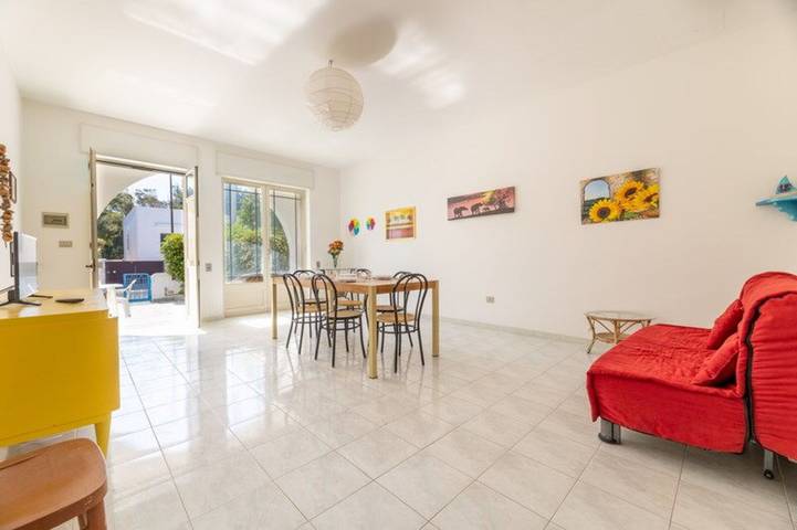 Location de vacances pour 8 personnes, avec jardin à Marina di Mancaversa - 4