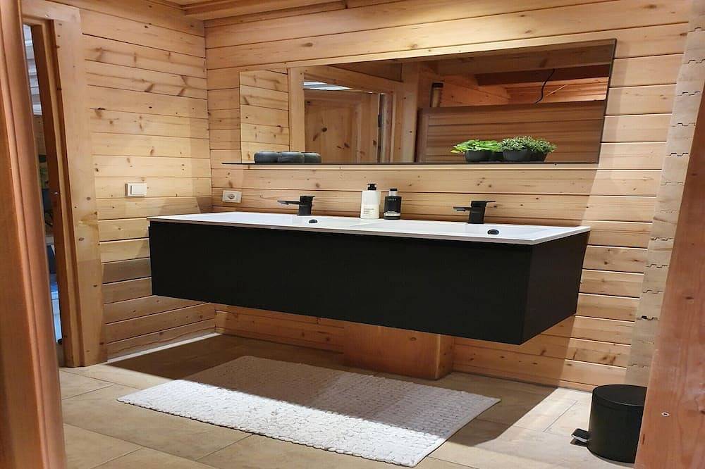 Villa in het bos met privé sauna in Markelo, Twente