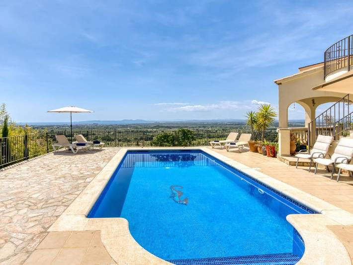 Casa rural para 8 personas, con Terraza y Piscina en Palau Sabardera - 2