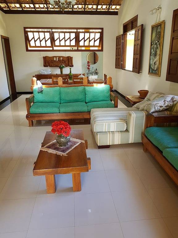 Sehr schönes Hotel mit einem Pool, ein Spielzimmer, usw. 10 min. der Strand. in Camaçari, Linha Verde