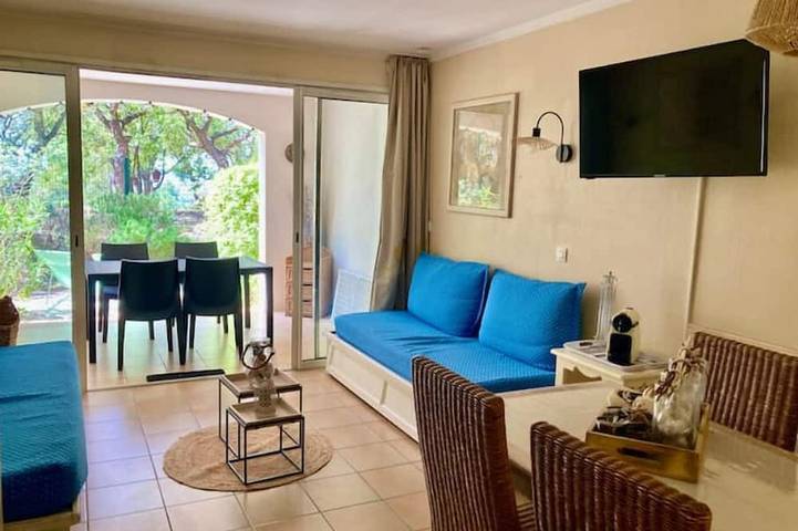 Appartement entier, Les Restanques rez jardin 2063 in Grimaud, Côte méditerranéenne (France)