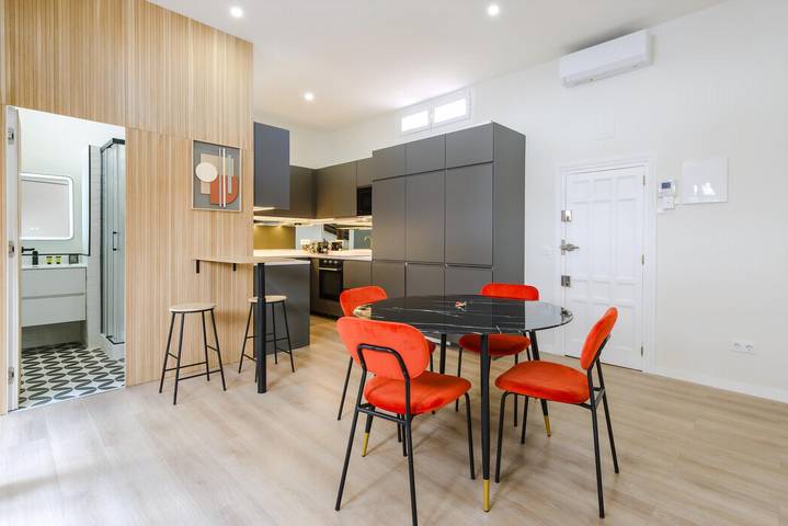 Apartamento entero, GuestReady - Industrial gem near Plaza de España in Centro (Madrid), Madrid