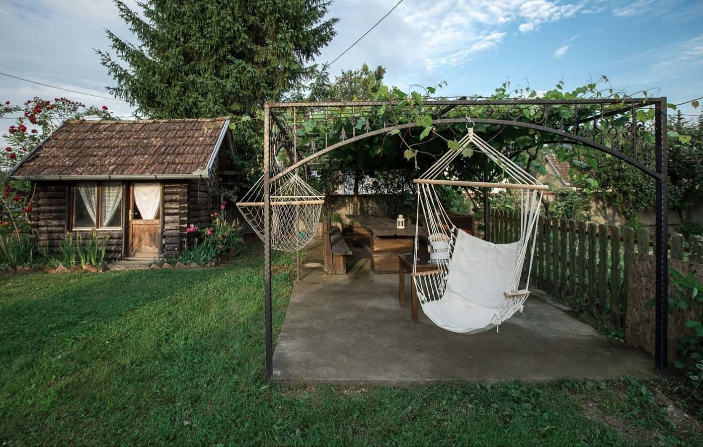 Gemütliche 42 m² große Wohnung mit Terrasse, WLAN, Klimaanlage und Parkplatz in Brod-Posavina