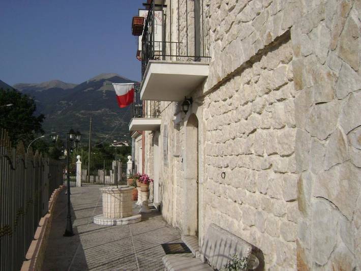B&b per 5 persone, con Balcone e Terrazza nonché Giardino e Panorama in Parco nazionale d’Abruzzo