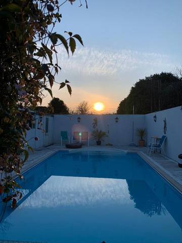 Maison d’hôte pour 2 personnes, avec piscine et jardin dans Constantine
