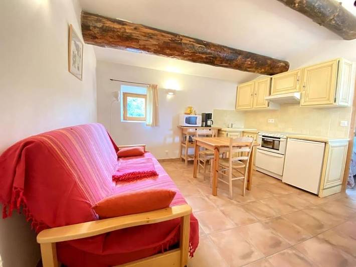 Location de vacances pour 2 personnes, avec piscine ainsi que jardin et vue à Saint-Sauveur-de-Cruzières - 3