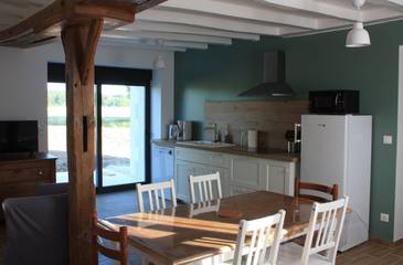 Gîte pour 7 personnes, avec terrasse et jardin à Orbigny