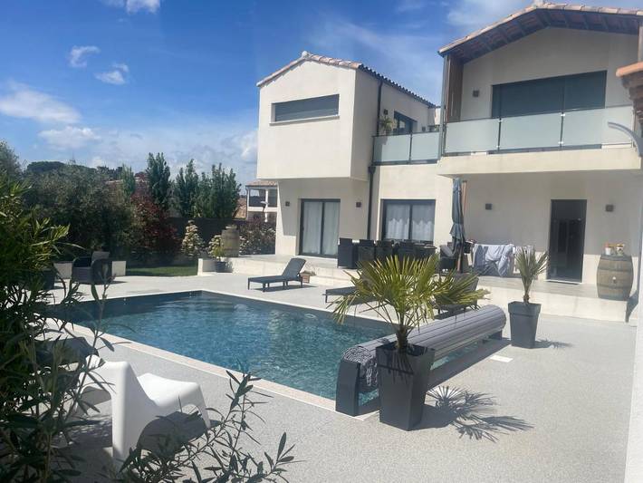 Villa pour 7 personnes, avec piscine ainsi que vue et jardin