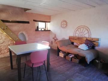 Gîte pour 3 personnes, avec jacuzzi et jardin ainsi que sauna et terrasse à Bièvre
