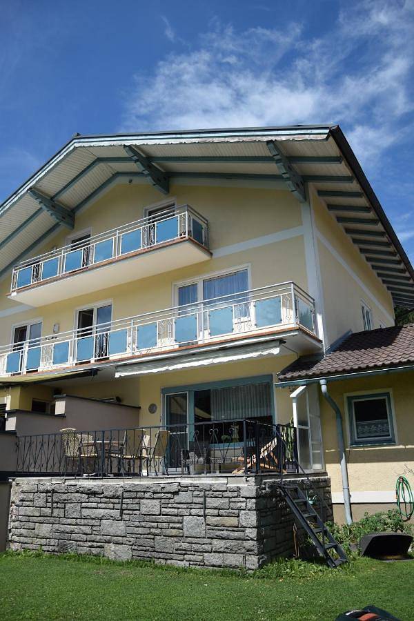 Ferienhaus für 10 Personen, mit Ausblick und Garten, mit Haustier