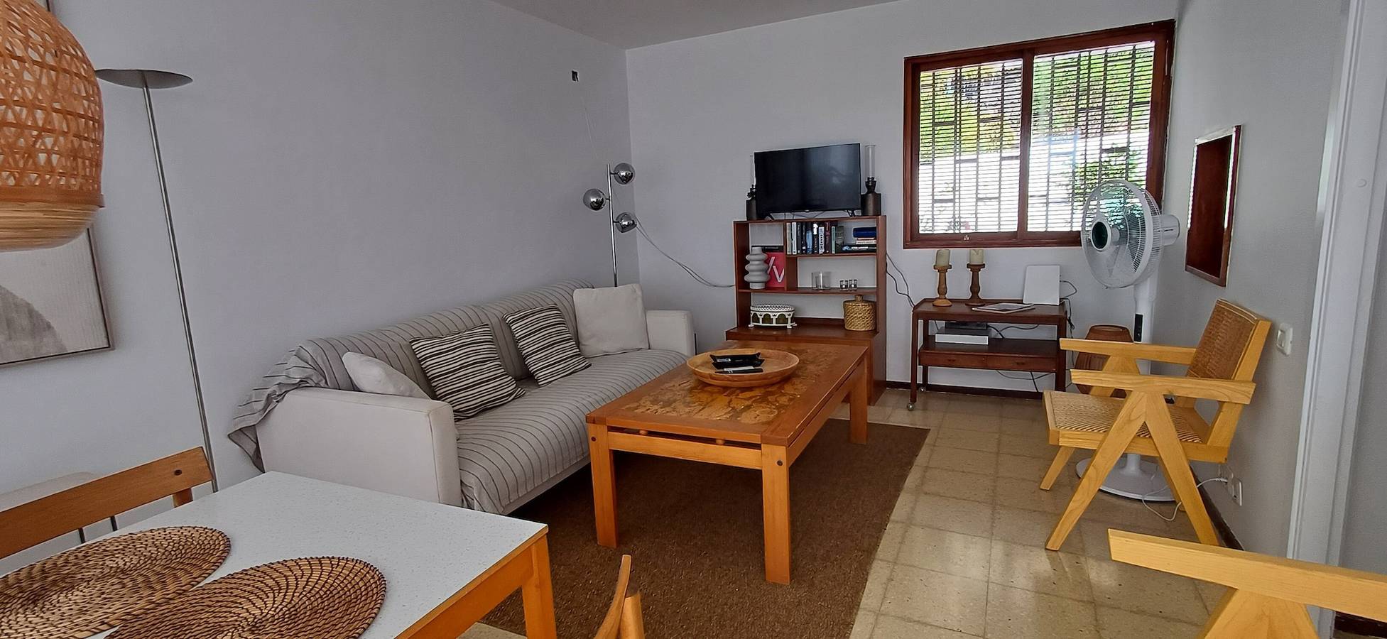 ‚A La Playa‘ – Meerblick, private Terrasse & Wlan in San Agustin, San Bartolomé de Tirajana
