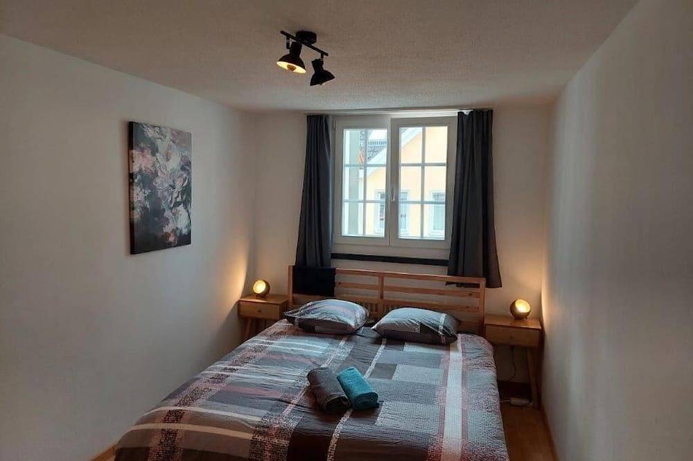 Entire apartment, Charming 2-bedroom apartment with Wifi in St. Gallen in St. Gallen, Lake Constance (Switzerland)