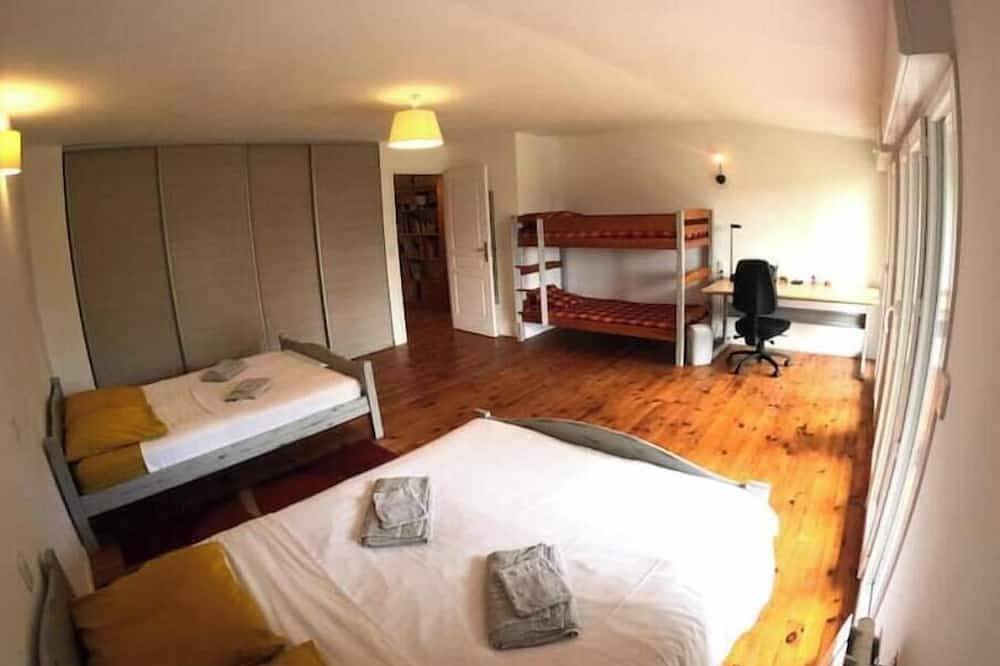 Gîte des moulins, ferme rénovée rustique chic ! 4* in Castelnau-d'Estrétefonds, Haute-Garonne