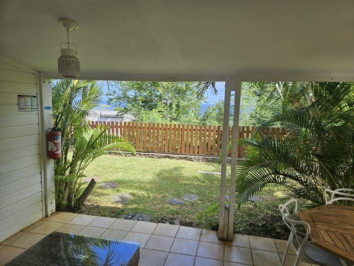 Gîte pour 4 personnes, avec jardin ainsi que terrasse et piscine à Saint-Leu - 4