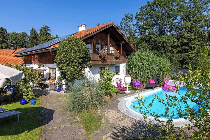 Ferienwohnung für 4 Personen, mit Garten in Bad Heilbrunn