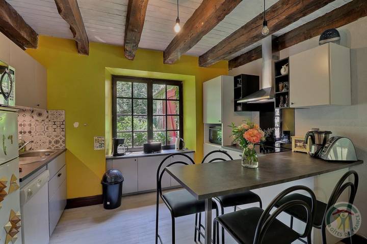 Gîte pour 4 personnes, avec jardin à La Chapelle-Chaussée - 3