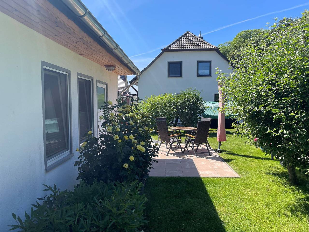 Ganze Ferienwohnung, Deb 017 Bungalow mit Gartenterrasse in Altefähr in Altefähr, Stralsund Umland