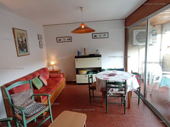 Ganze Wohnung, Gemütliche Ferienwohnung, strandnah, 300m zu Geschäften, ideal für 4 Personen, in ruhiger Lage in La Côte Vermeille, Collioure