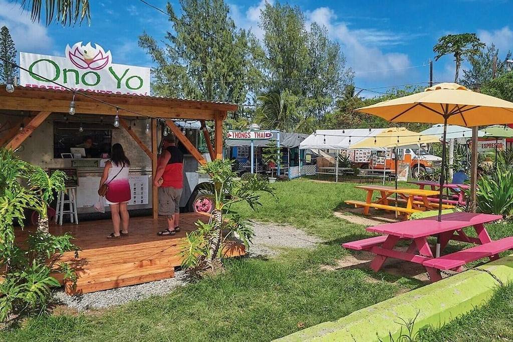 Secluded Sands ~ 7Br 4Ba Private Beach Access, A/C in Kawela Bay, North Shore (Oahu)