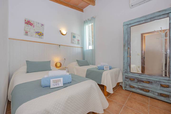 Villa für 4 Personen, mit Terrasse und Garten in Santa Margalida - 2