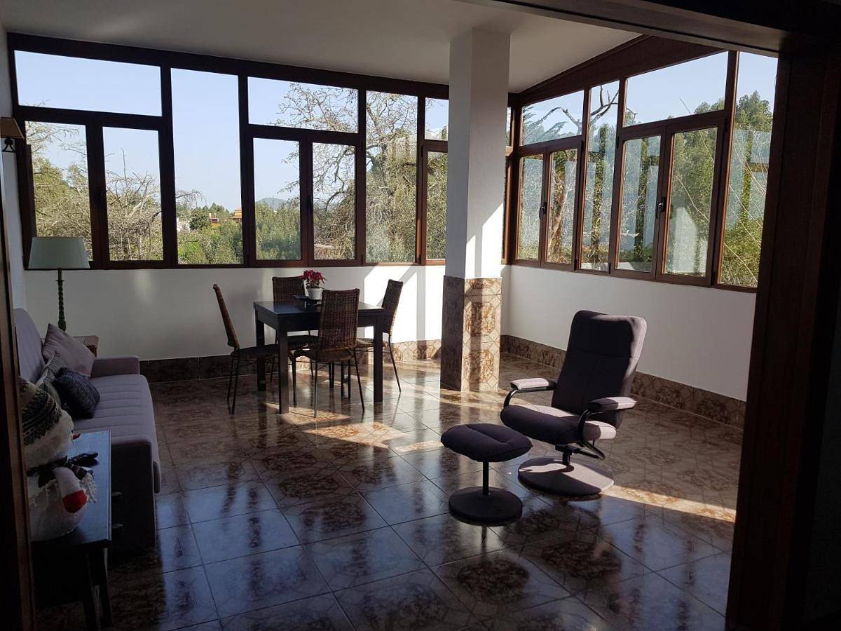 Three-Bedroom Townhouse in Doramas, Moya