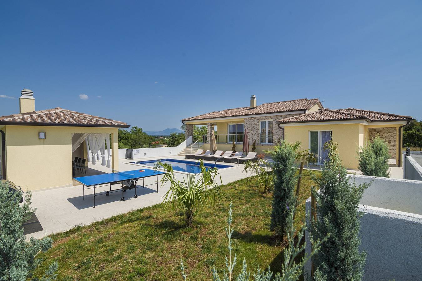 Villa Land with Private Pool in Labin, Ostküste Istrien