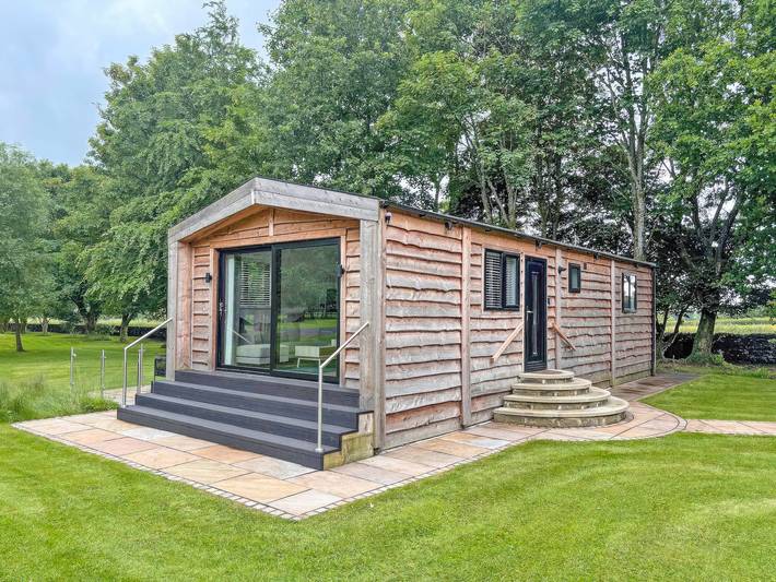 Log cabin for 4 people, with Garden in Ingleton
