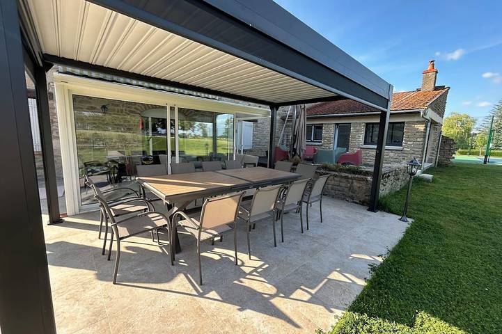 Maison de vacances pour 14 personnes, avec terrasse et jardin, animaux acceptés dans Yonne