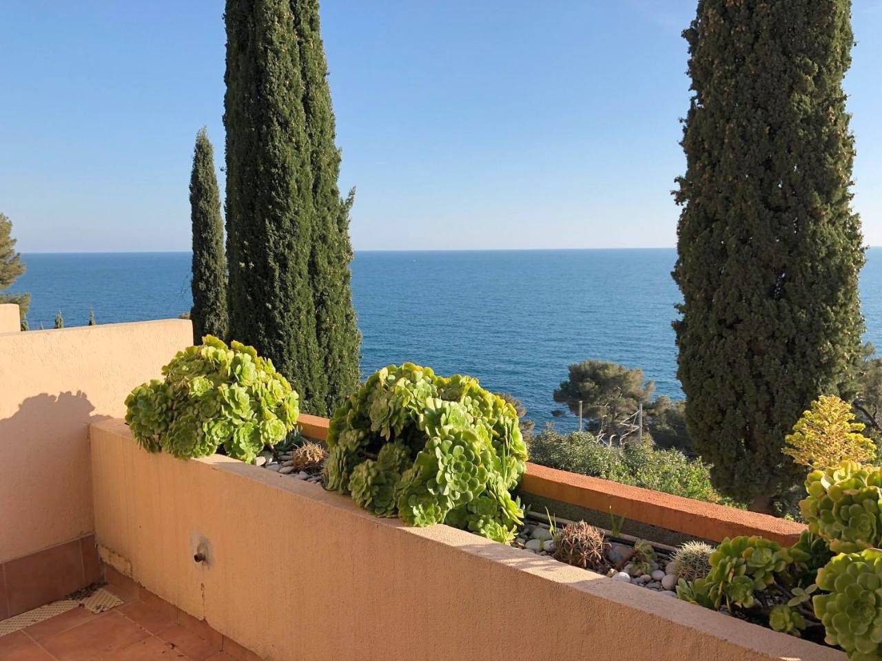 Appartement entier, Apartment in Cap-d'Ail, Côte méditerranéenne (France)