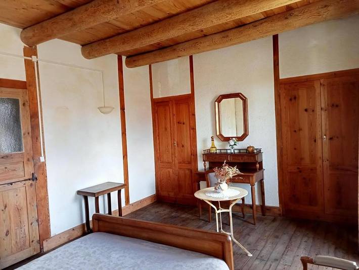 Location de vacances pour 12 personnes, avec terrasse et jardin dans Saint-Symphorien (Lozère) - 2
