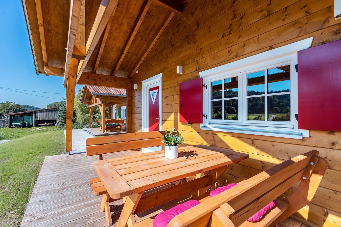 Chalet 'Abendrot' mit privater Terrasse und Wlan in Stockach, Landkreis Konstanz