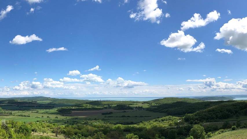 Villa für 8 Personen, mit Seeblick und Garten sowie Ausblick am Balaton - 3