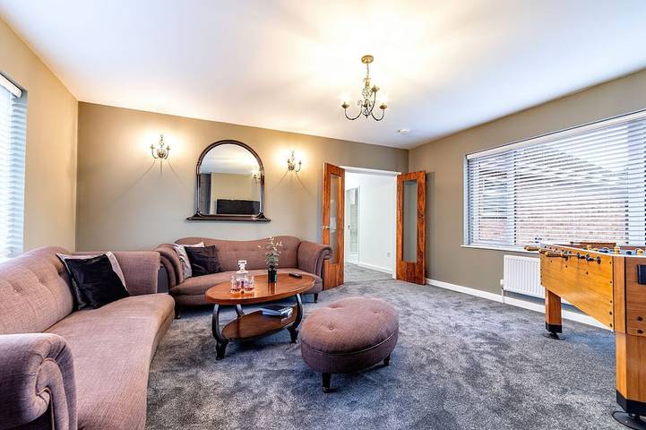 Holiday rental for 6 people, with garden and hot tub in Peterborough