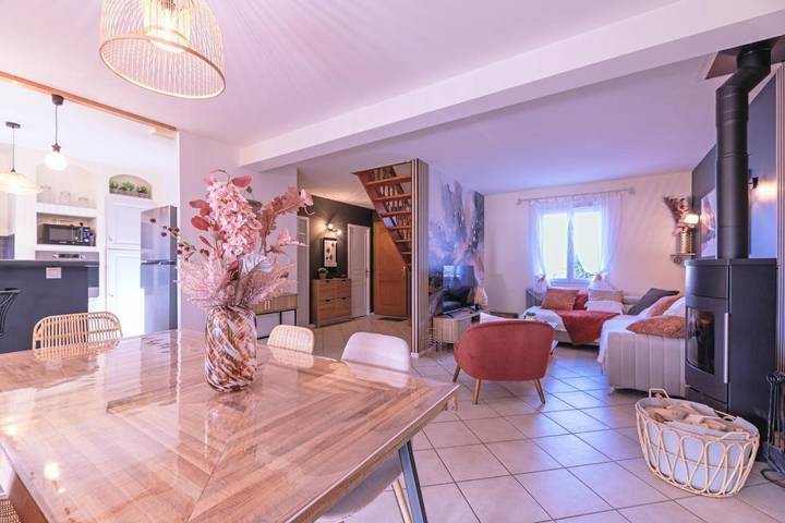 Location de vacances pour 8 personnes, avec jardin à Tallard - 3