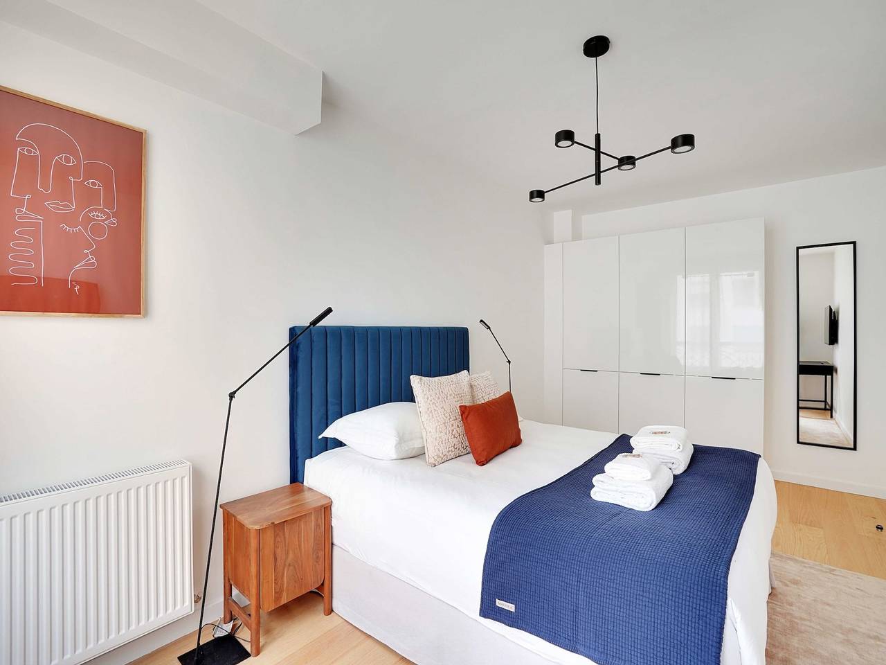 Apartamento entero, Sleek & Refined Apartment - Levallois-Perret in Levallois-Perret, Altos del Sena