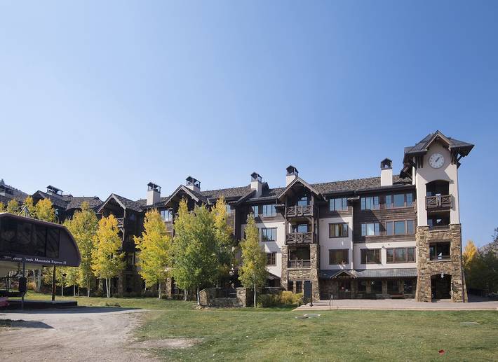 Vacation rental for 7 people, with hot tub and balcony in Beaver Creek