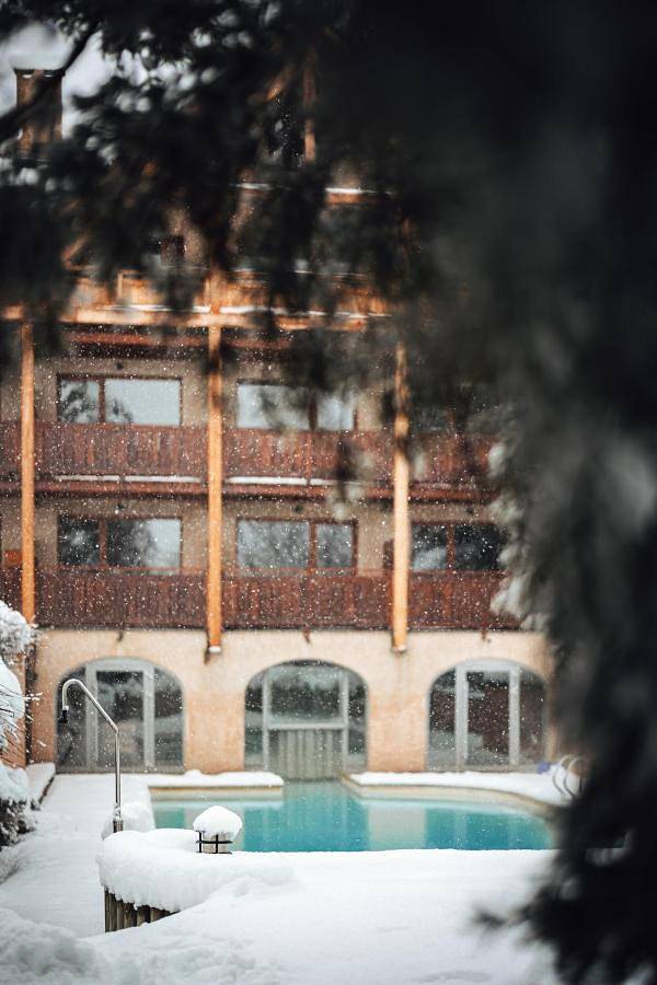 Hôtel pour 2 personnes, avec piscine et sauna ainsi que vue et jardin à Le Monêtier-les-Bains - 2