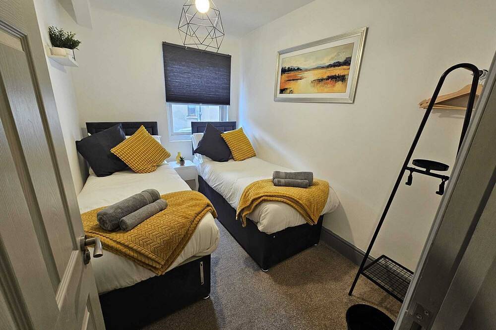 Entire apartment, Stylish 2-Bed Apartment with Parking in Cardiff, Cardiff region
