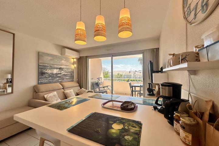 Gîte pour 4 personnes, avec Terrasse et Piscine dans Le Seaquarium - 4