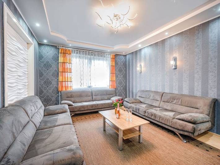 Villa für 16 Personen, mit Garten und Terrasse, kinderfreundlich in Medebach - 2