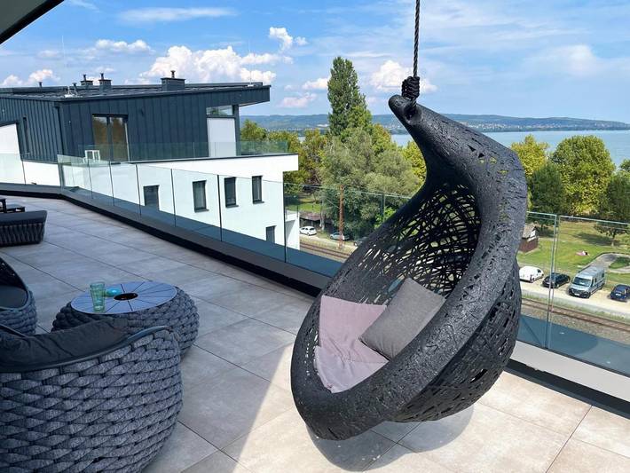 Ferienwohnung für 5 Personen, mit Whirlpool und Garten sowie Sauna und Pool in Keszthely